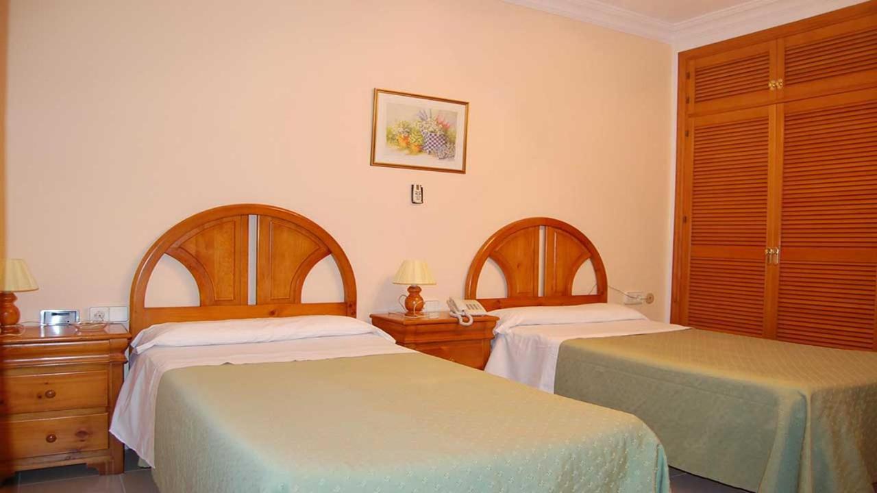 Hotel Antonio Conil Conil De La Frontera Esterno foto