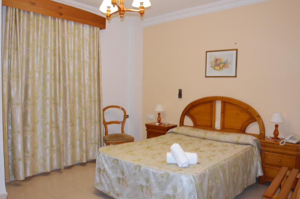 Hotel Antonio Conil Conil De La Frontera Esterno foto
